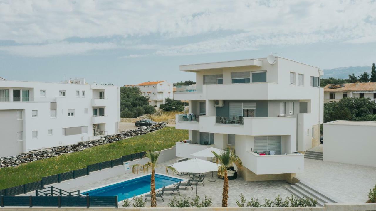 Apartments Pool Villa Aldura نوفاليا المظهر الخارجي الصورة